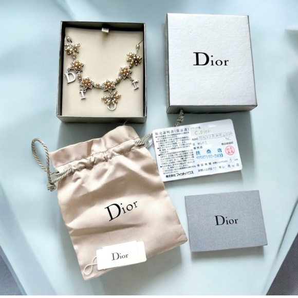 Christian Dior Necklace - Picture 4 of 12